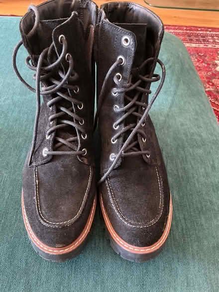 Photo of free Women’s boots (Parsons Heath CO4) #2