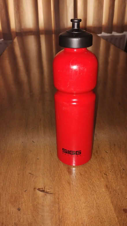 Photo of free Aluminium Water Bottle (Amersham Common HP7) #1