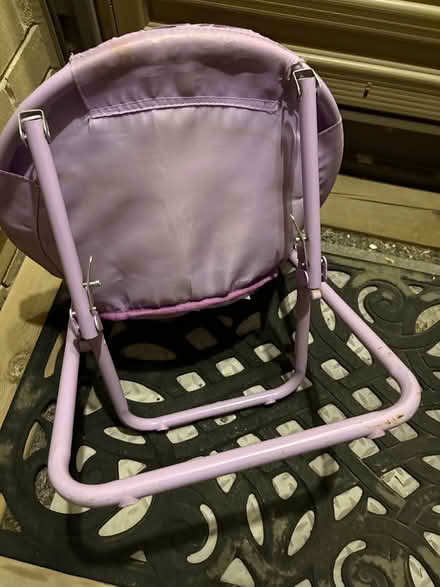 Photo of free Girls cushy chair (L5L 5P5) #3