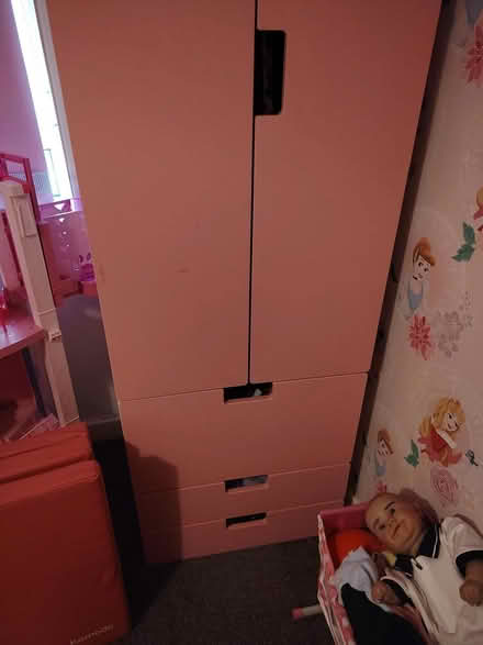 Photo of free Girls bedroom furniture (Rutherglen G73) #3