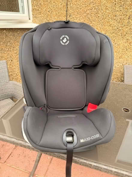 Photo of free Child car seat maxi cosi (Cr08pz CR0) #3