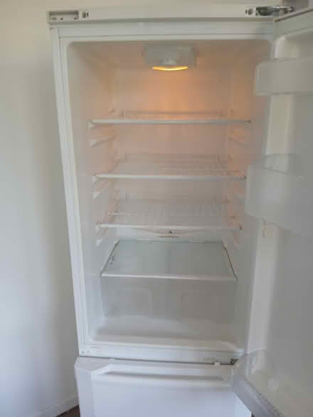Photo of free Fridge freezer (Hoxton E2) #1