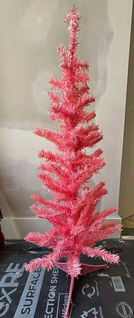 Photo of free 3.5ft pink Xmas tree (Lavender Hill SW11) #1