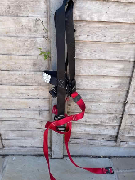 Photo of free Fall arrest harnesses (Hastings TN34) #3