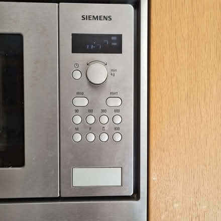 Photo of Bosch or Siemens microwave oven, not necessarily fully funct (Beaconsfield HP9) #1