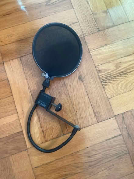 Photo of free Pop filter for microphone (Astoria) #1