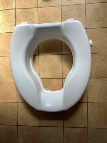 Photo of free NHS Raised Toilet Seat (Torquay) #1