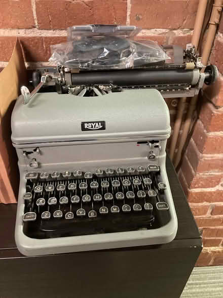 Photo of free Manual Typewriter (Bearden/West Knoxville) #1