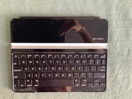 Photo of free Logitech keyboard (Sw11 St John’s Hill) #1