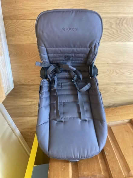 Photo of free I candy raspberry pram (S8 woodseats) #2