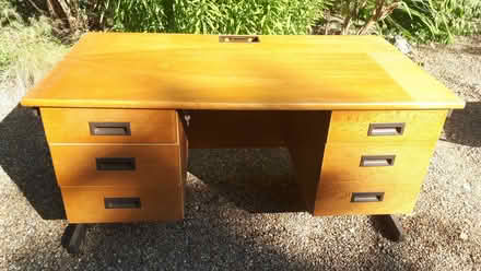 Photo of free Office desk with built in drawers (Dinton HP17) #1