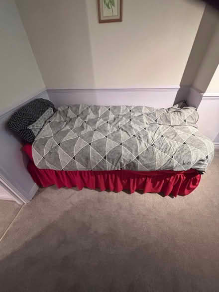 Photo of free 2 x single beds with bedding (Kenilworth CV8) #3