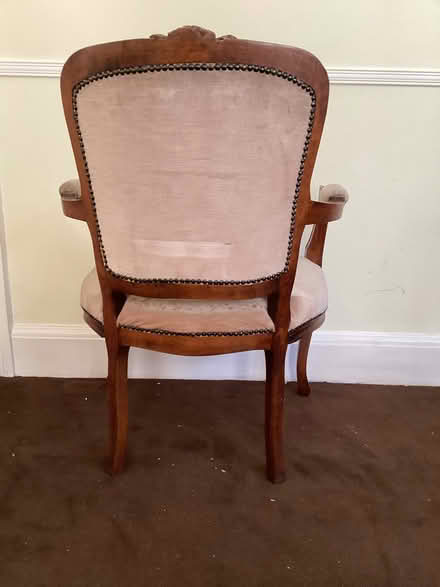 Photo of free 2 Pink Velvet Button-Back Armchairs (Surbiton KT6) #4