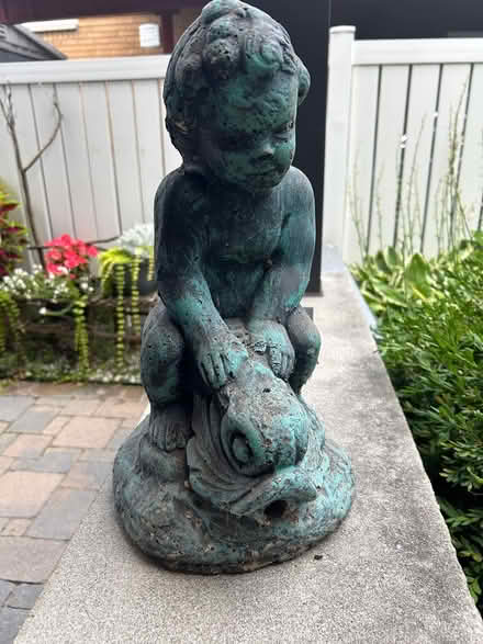 Photo of free Concrete statue (Conroy Rd & Walkley Rd) #2