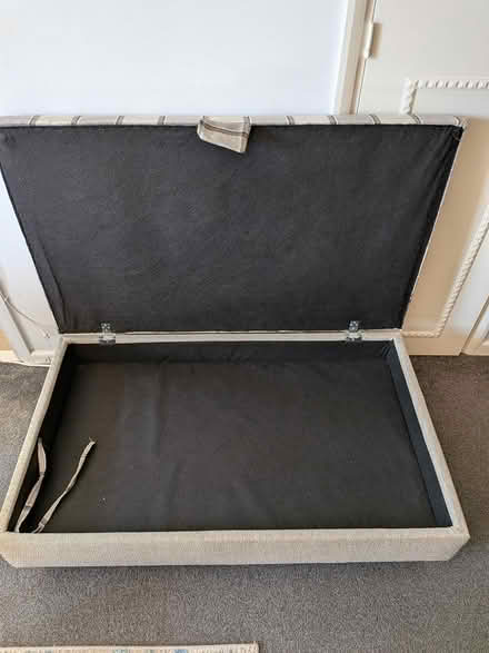 Photo of free Ottoman (Henley-on-Thames RG9) #2