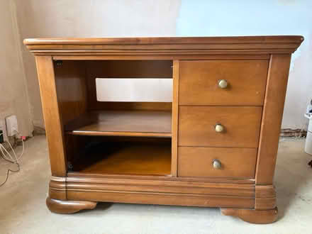 Photo of free TV/Multi purpose cabinet (Rugby CV22 7NW) #4