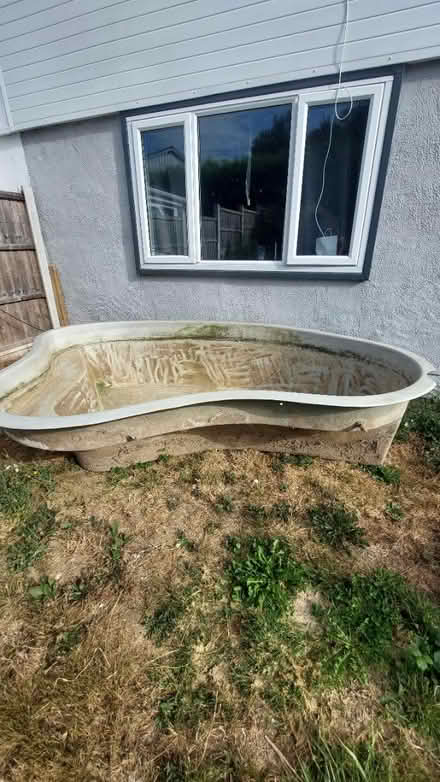 Photo of free Pond insert (Shrewsbury SY2) #1