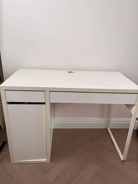 Photo of free IKEA office desk (Upper Holloway N4) #1