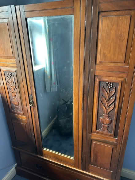 Photo of free Vintage Wardrobe (Rayleigh SS6) #2