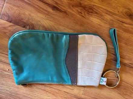 Photo of free pile, assorted items (Campbell) #3