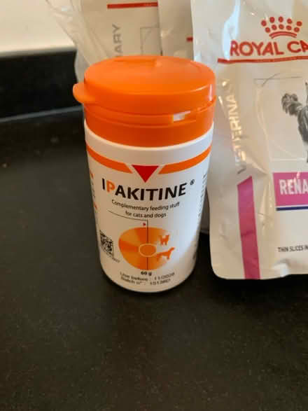 Photo of free Renal cat food/ dietary supplement (Camden tube station NW1) #3