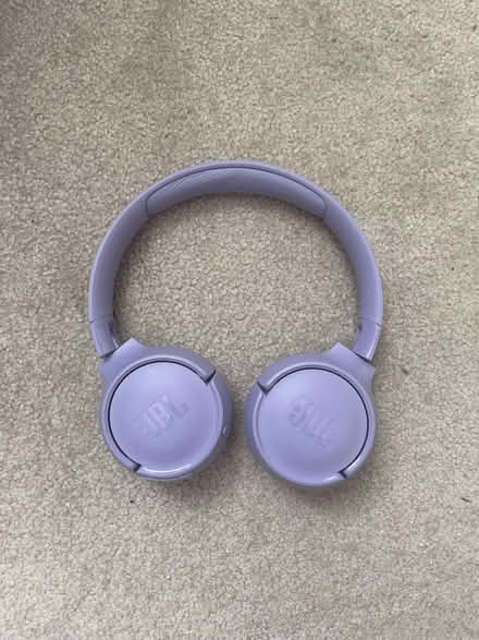 Photo of free JBL Tune 520 Wireless Headphones (Surbiton KT6) #1