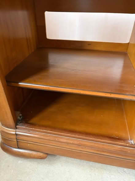 Photo of free TV/Multi purpose cabinet (Rugby CV22 7NW) #1
