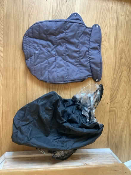 Photo of free I candy raspberry pram (S8 woodseats) #4