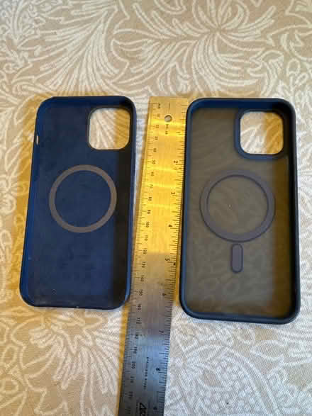 Photo of free iPhone cases (Manhasset) #1