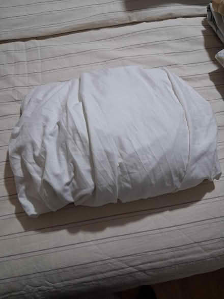 Photo of free Cream King Size Fitted Bed Sheet (Shephall SG2) #1