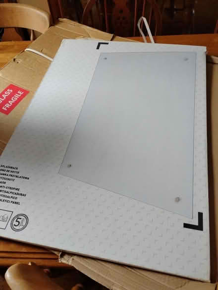 Photo of free Splashback 80x60cm (M32 (near Victoria Park)) #1