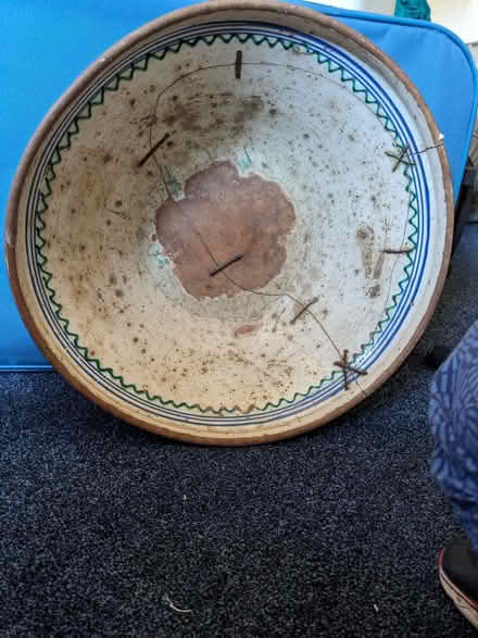 Photo of free Wall hanging antique plate (Garston WD25) #1