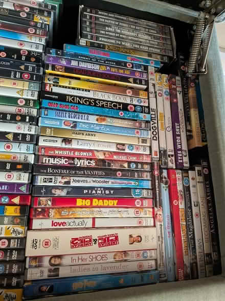 Photo of free Tons of dvds (Shippon OX13) #3