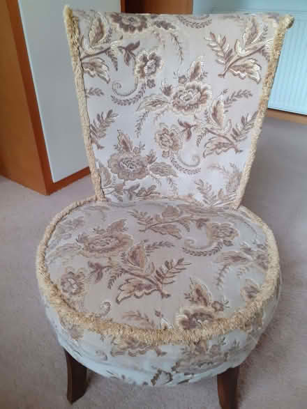 Photo of free fabric covered nursing chair (Bridge Of Earn PH2) #1