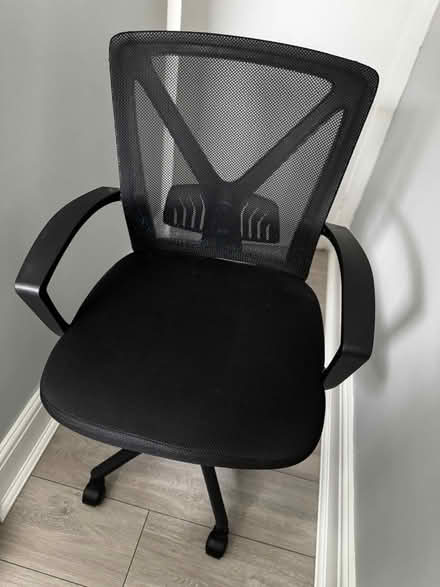Photo of free Desk chair (Normanton WF6) #1