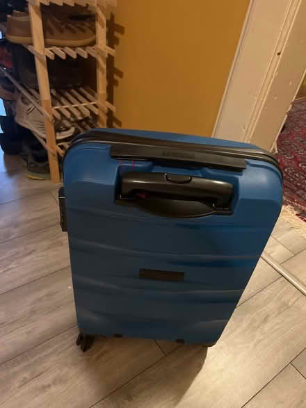 Photo of free Cabin Suitcase - needs fixing (Newington EH8) #3