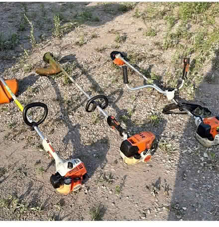 Photo of Gas powered trimmer (Main/Danforth) #1