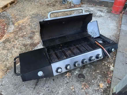 Photo of free 7 burner BBQ (Biggin Hill. TN16) #3