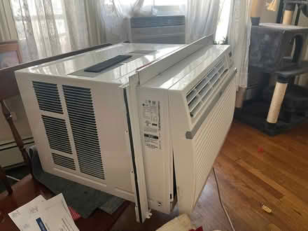 Photo of free 1000 BTU LG window AC- broken fan (Allston) #1
