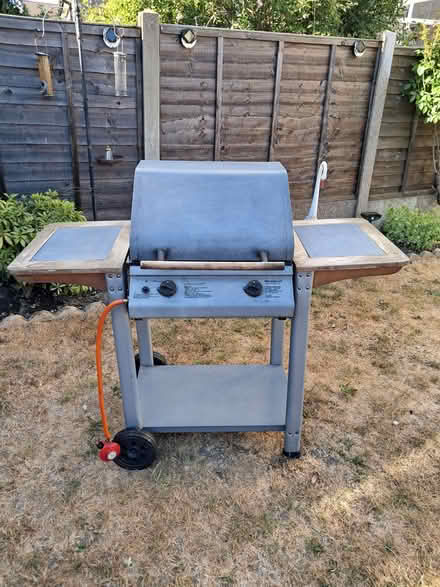 Photo of free 2 burner gas BBQ (Lamorbey DA15) #1