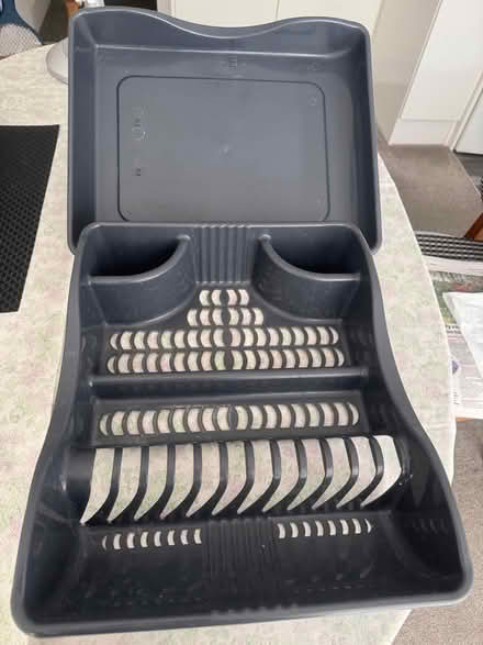 Photo of free Dish rack with tray (Elm Park RM12) #2