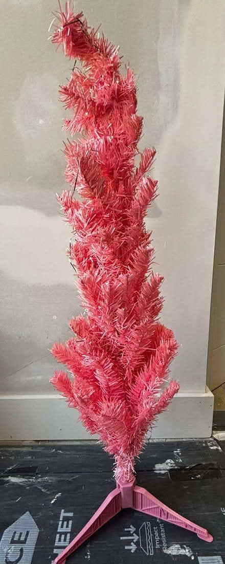 Photo of free 3.5ft pink Xmas tree (Lavender Hill SW11) #2