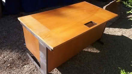 Photo of free Office desk with built in drawers (Dinton HP17) #2
