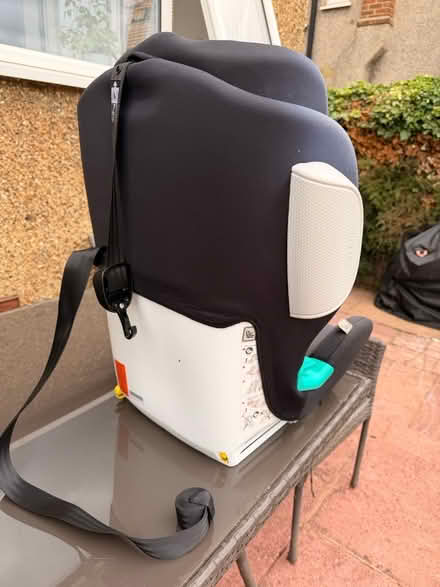 Photo of free Child car seat (Cr08pz CR0) #2