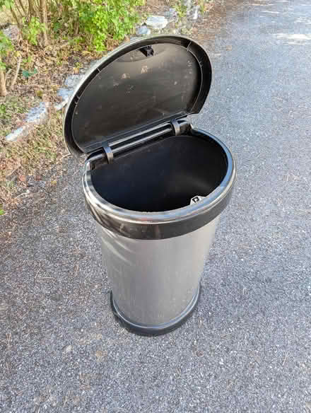 Photo of free Kitchen bin (Parkstone) #2