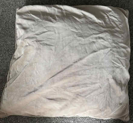 Photo of free Cushions x 5 (Great Hollands RG12) #4