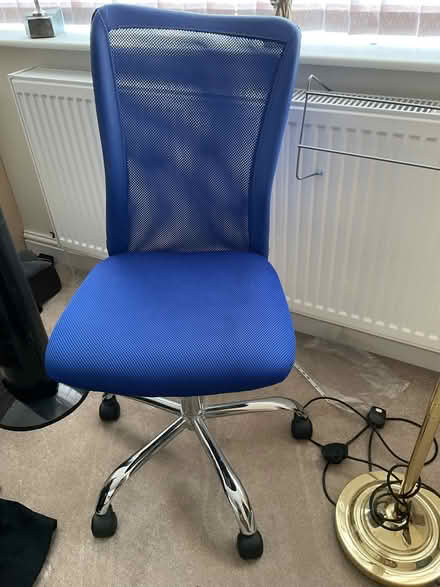 Photo of free Office chair blue vgc (Derby DE22) #1
