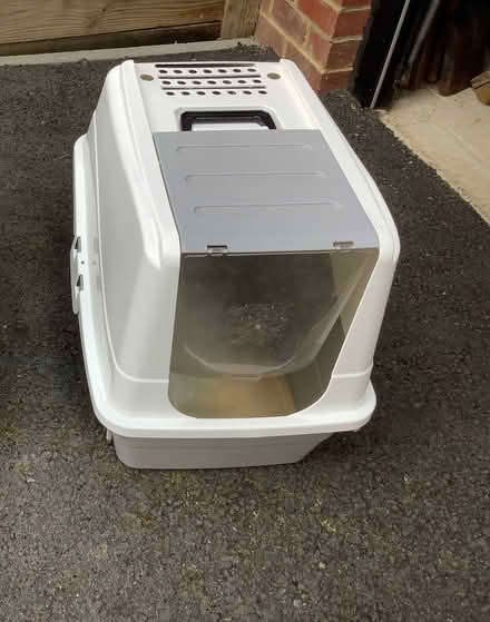 Photo of free Cat litter box (Hampden Park BN22) #1