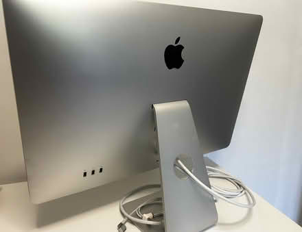 Photo of free Vintage Apple Cinema Display (Soundview) #1