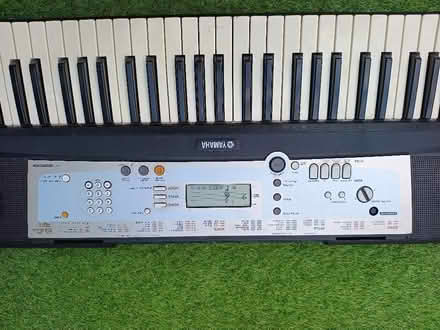 Photo of free Yamaha Keyboard and X Stand (Bruntsfield EH10) #2